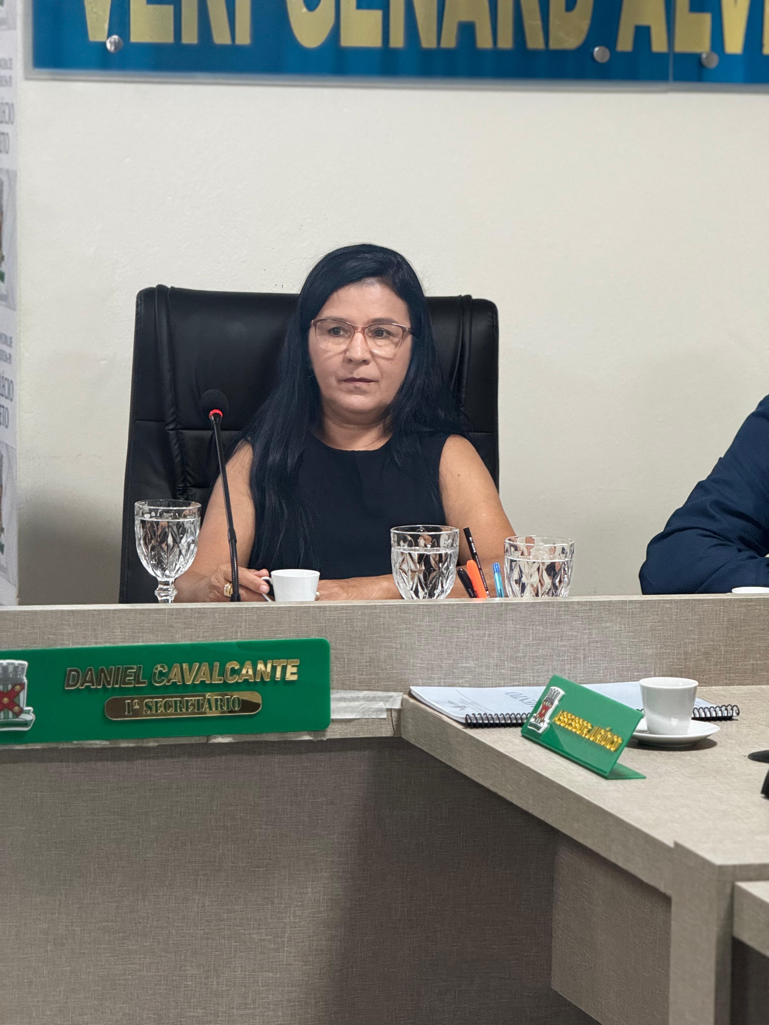 Na manhã de quarta-feira (18), a presidente da Câmara de Lagoa, participou da 1ª Reunião dos Presidentes das Câmaras do Médio Piranhas, realizada em Catolé do Rocha.